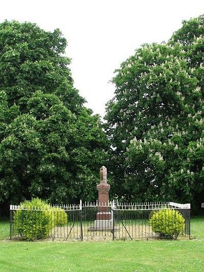 Oorlogsmonument Halvergate en Tunstall #1