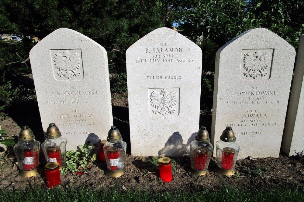 Polish War Graves Hoek van Holland #1