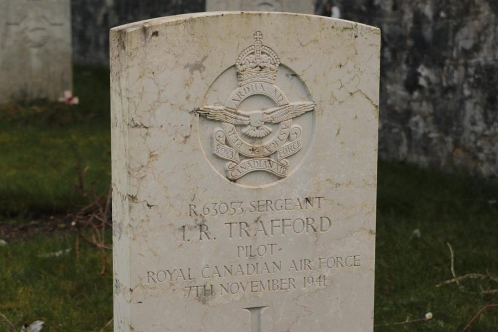 Commonwealth War Graves Llantwit Major Cemetery