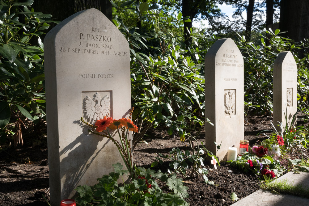 Commonwealth War Cemetery Arnhem Oosterbeek #3