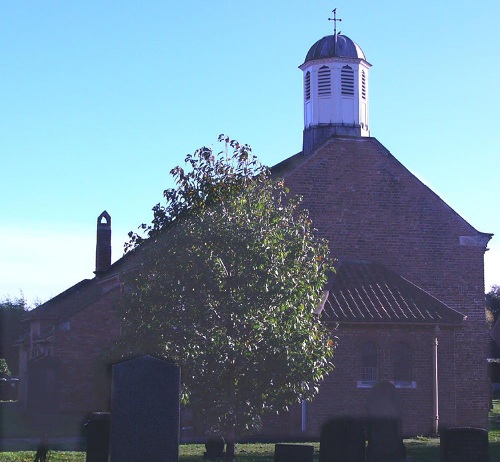 Oorlogsgraven van het Gemenebest All Saints Churchyard #1