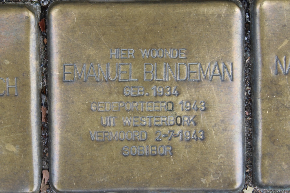 Stolpersteine Van Woustraat 77 #3