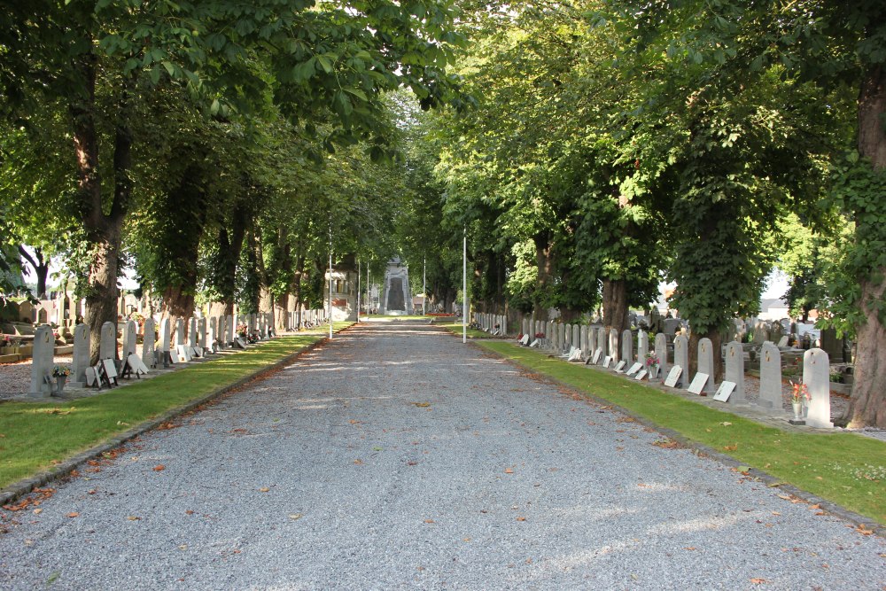 Municipal Cemetery Rhees Herstal #3