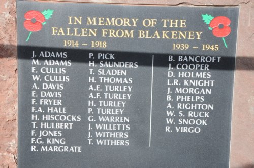 Oorlogsmonument Blakeney #1