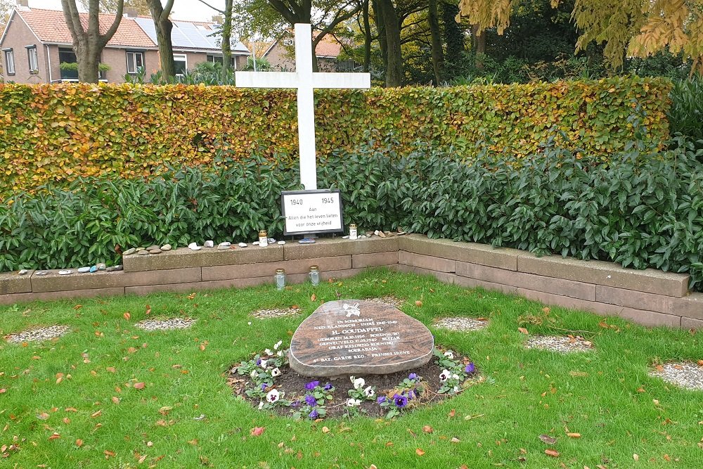 Oorlogsmonument Rozenburg #1