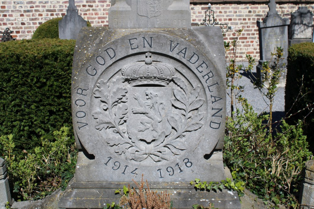 Oorlogsmonument Begraafplaats s Herenhelderen #2