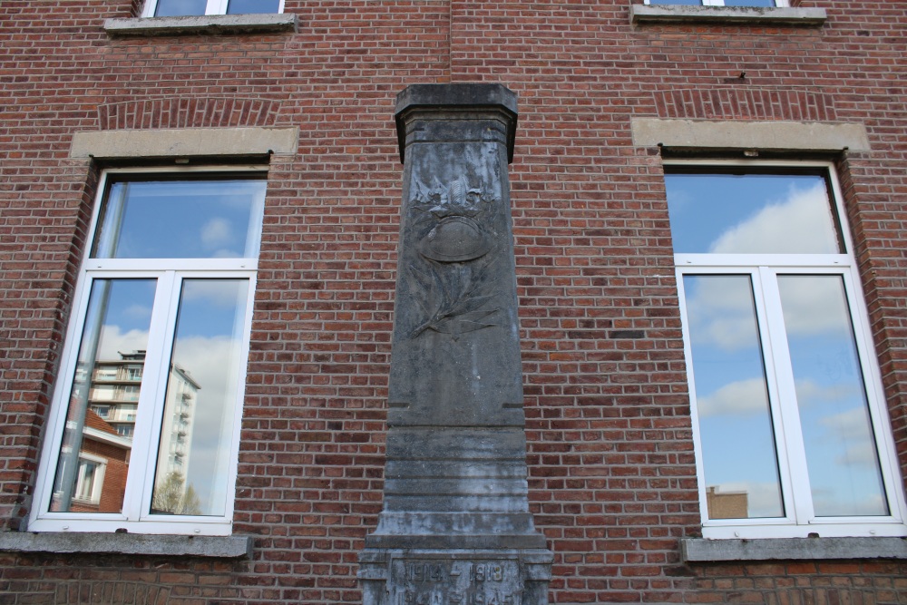 Oorlogsmonument Bost #2