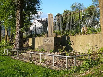 Oorlogsmonument Sportclub Sonnborn 07