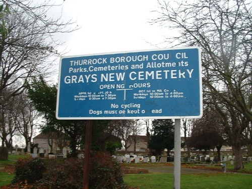 Commonwealth War Graves Grays New Cemetery #1