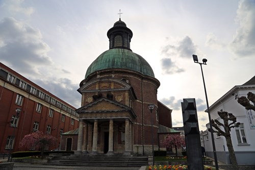 Memorials glise Saint-Joseph Waterloo