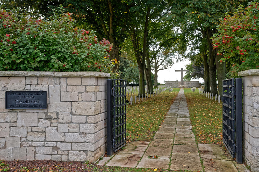 Oorlogsbegraafplaats Gemenebest Cambrai Oost