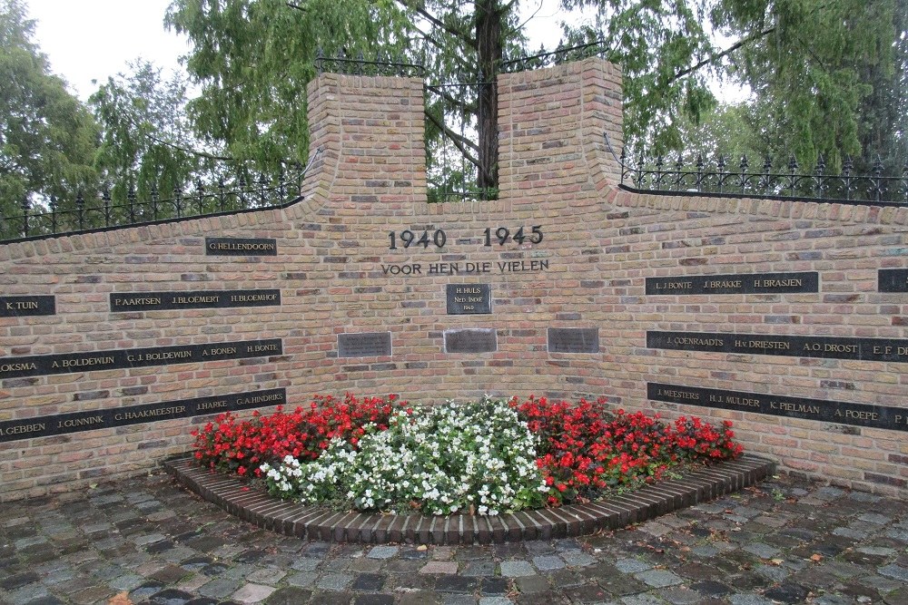 War Memorial Staphorst #3