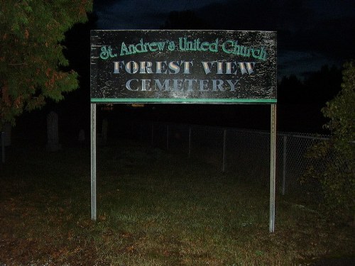 Commonwealth War Graves Forest View United Church Cemetery