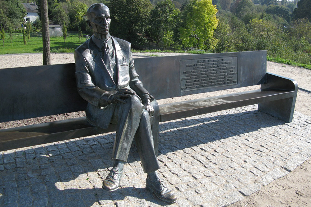 Jan Karski Bench