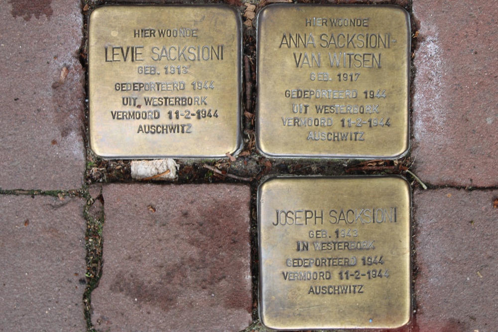 Stolpersteine Nieuwe Uilenburgerstraat 74