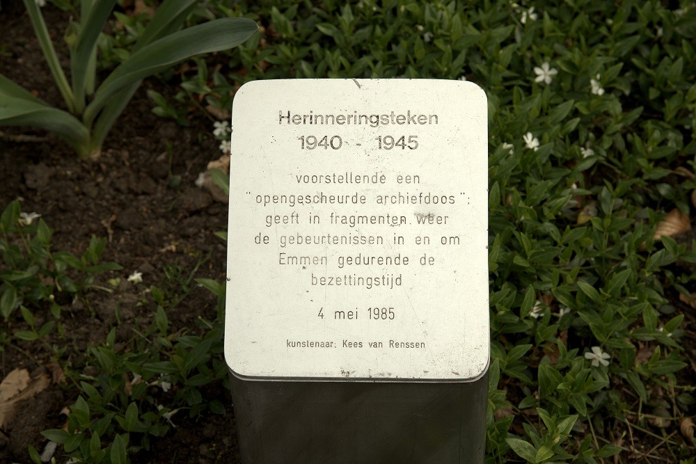 Oorlogsmonument Emmen #2