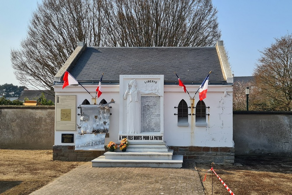 Oorlogsgraf van het Gemenebest En Monument Montoir-de-Bretagne #1