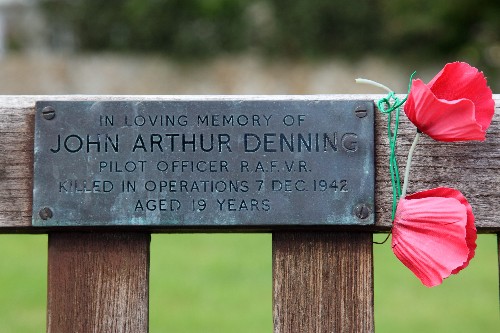 Memorial Bench Cricklade Church