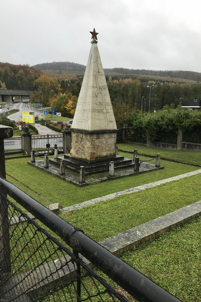 Soviet War Cemetery Pressbaum #5