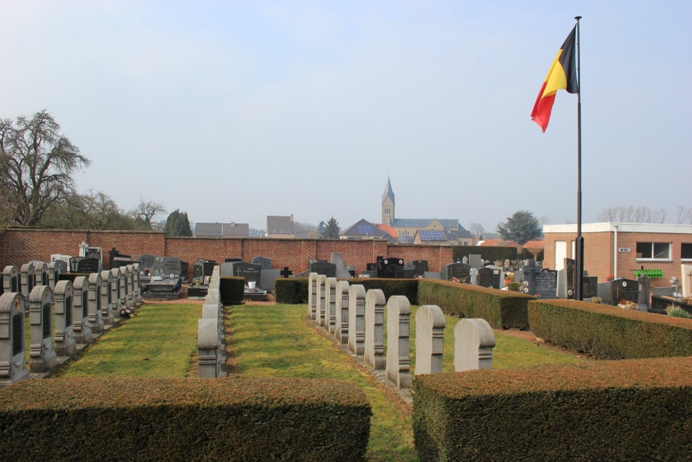 Belgian War Graves Veldwezelt