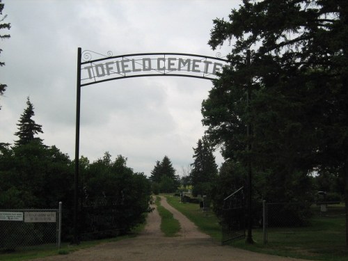 Commonwealth War Graves Tofield Cemetery