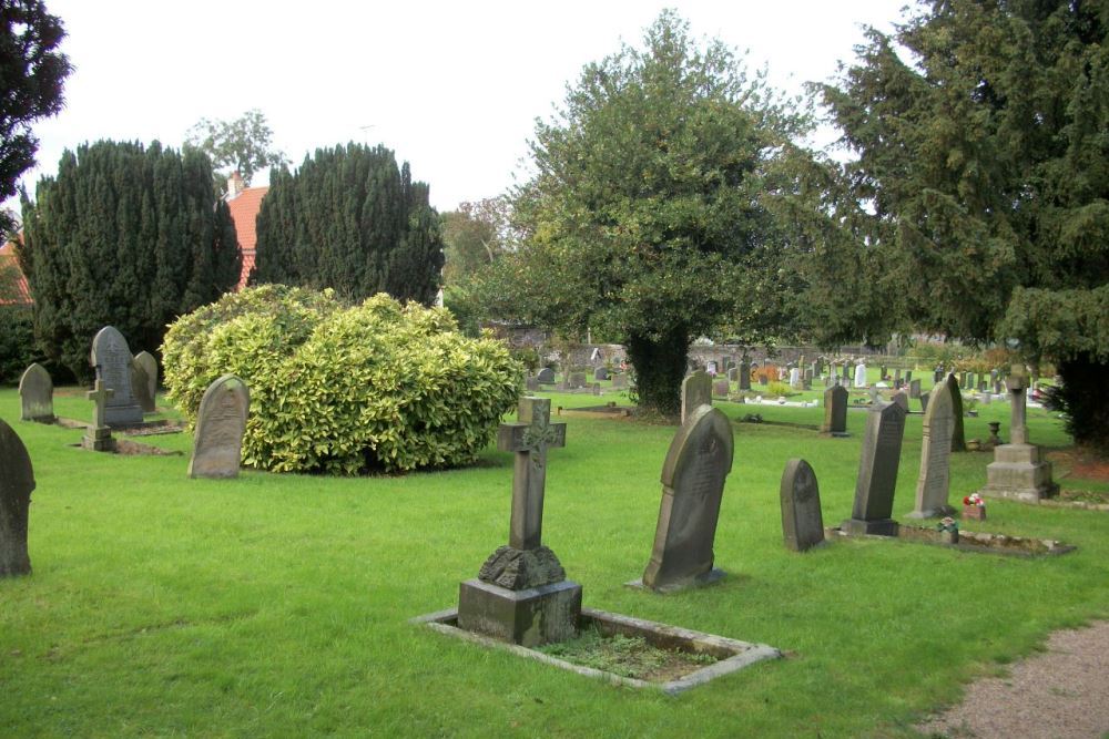 Commonwealth War Graves Womersley Cemetery