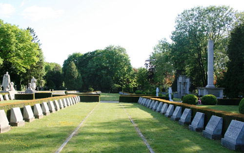 Sovjet Oorlogsgraven Zentralfriedhof #1