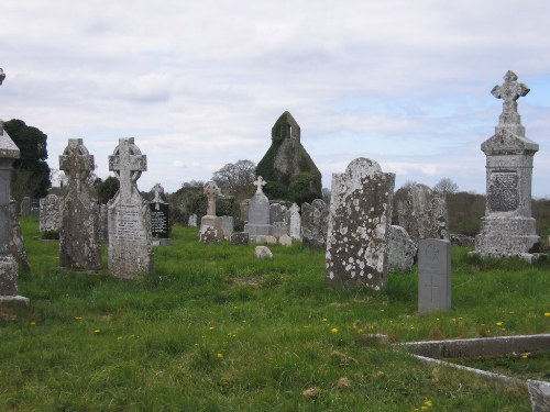 Commonwealth War Grave Abbeyshrule Graveyard