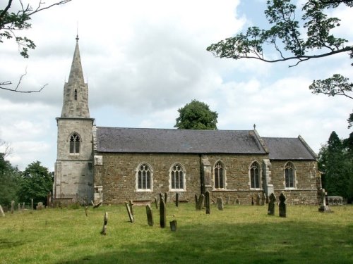 Oorlogsgraf van het Gemenebest St. Benedict Churchyard