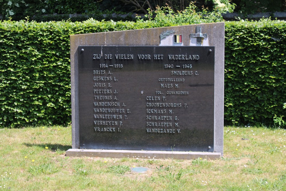 War Memorial Oostham #2