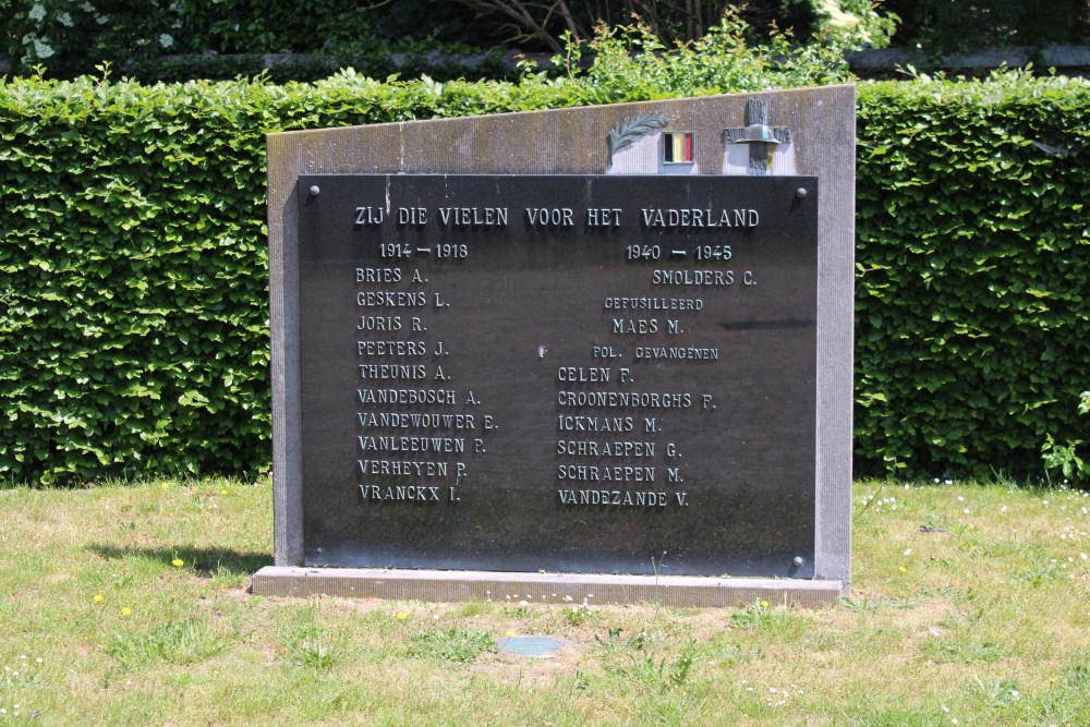 War Memorial Oostham #2