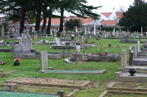 Commonwealth War Graves Shirehampton Cemetery
