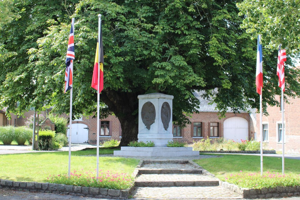 Oorlogsmonument Brasmnil	 #1