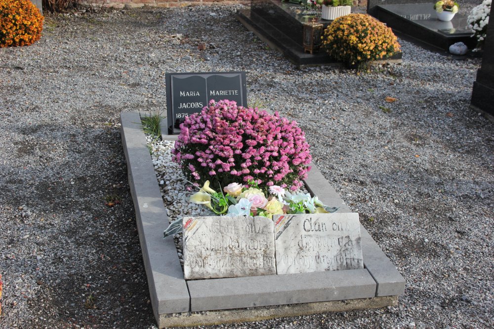 Belgische Oorlogsgraven Broekem #1