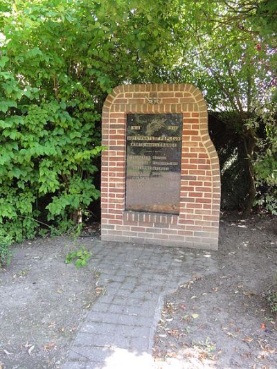 Oorlogsmonument Papleux #1