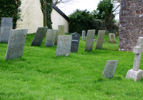 Commonwealth War Graves Horwood Churchyard