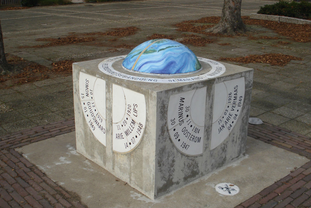 Indi-monument Oud-Beijerland #1