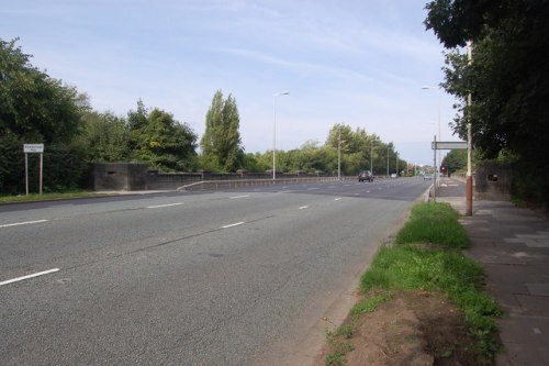 Pillboxes FW3/22 Bromborough Pool Bridge