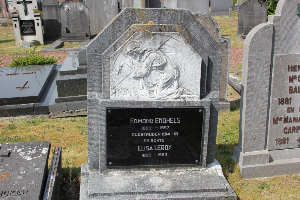 Belgian Graves Veterans Leupegem