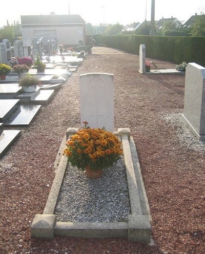 Oorlogsgraven van het Gemenebest Roncq #1