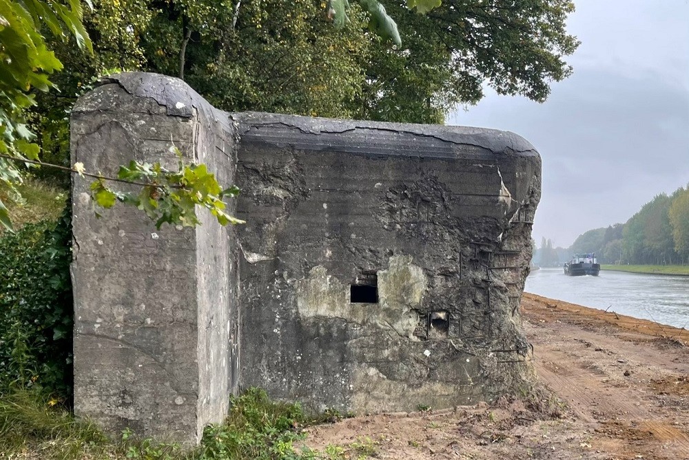 Bunker 1f Grensstelling Bocholt-Herentals Kanaal