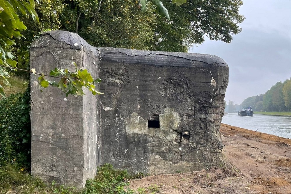 Bunker 1f Border Defence Channel Bocholt-Herentals #1