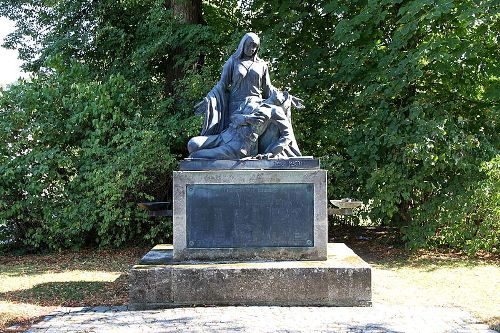 War Memorial Wrden