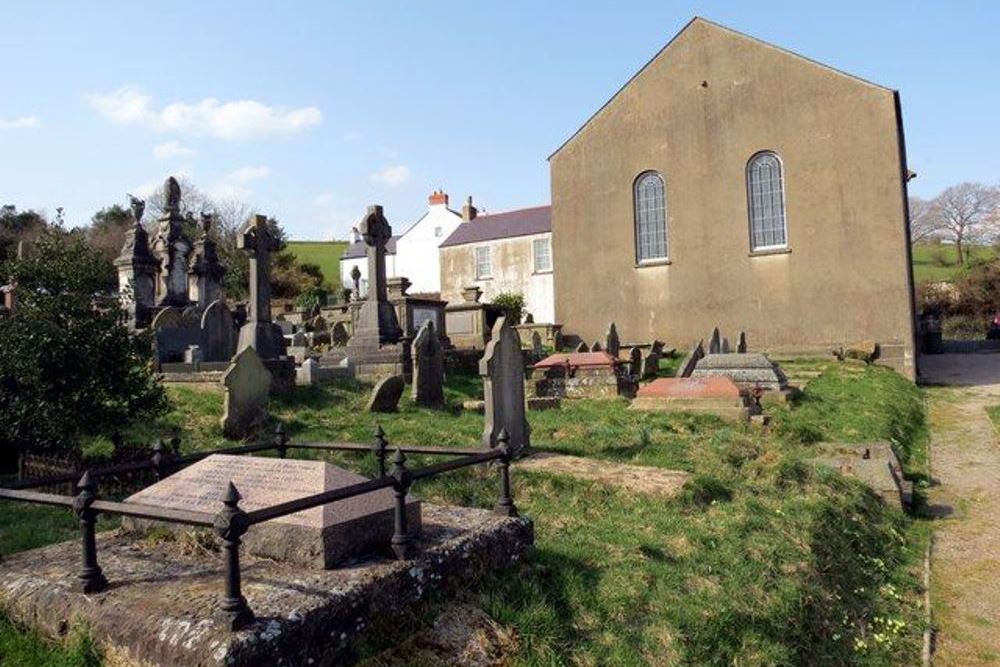 Commonwealth War Graves Groeswen Welsh Congregational Chapelyard #1