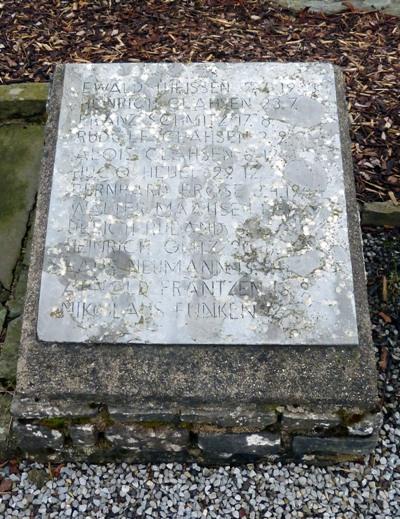War Memorial Mützenich #4