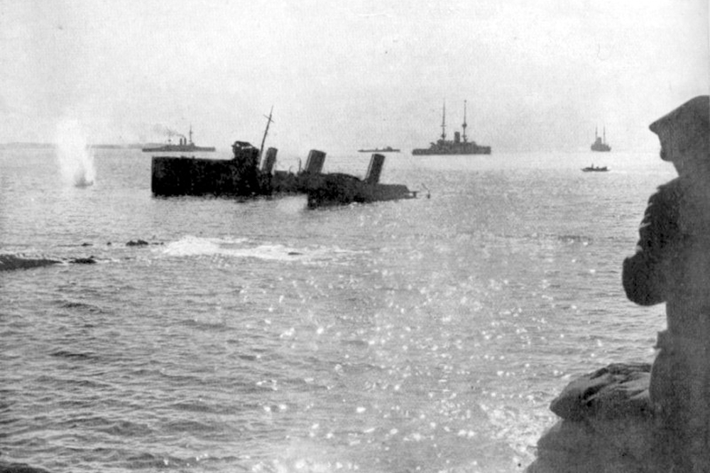 Ship Wreck HMS Louis (1913) #1