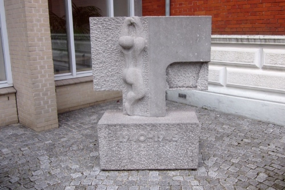 Oorlogsmonumenten Gemeentehuis Uitgeest