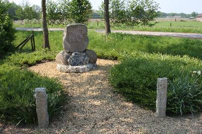 Monument Slachtoffers Bombardement Aalten #4