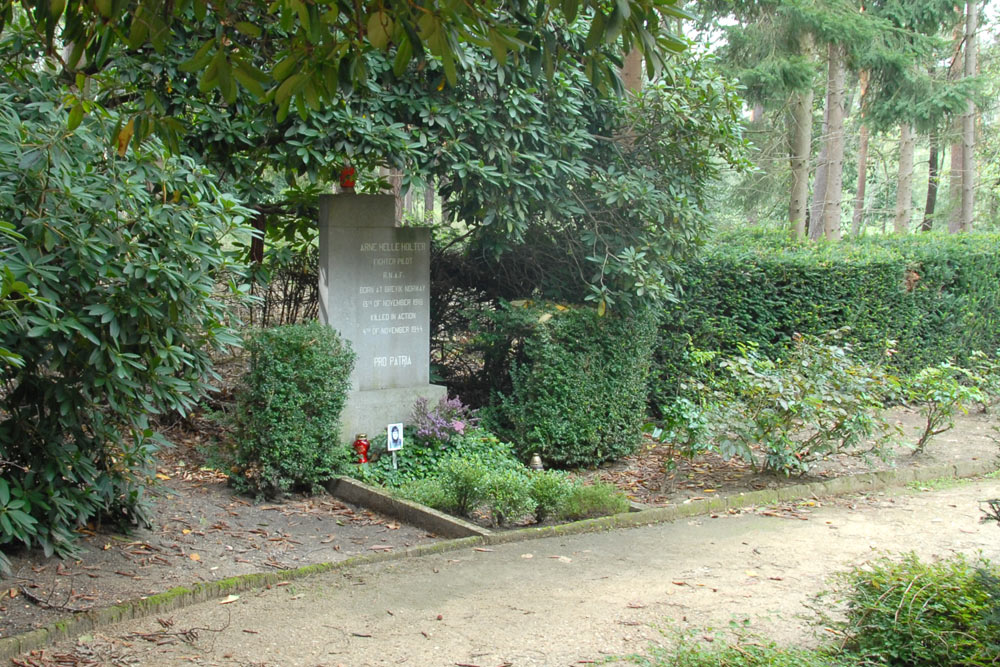 Norwegian War Grave Churchyard Monastery St. Ludwig Vlodrop #3