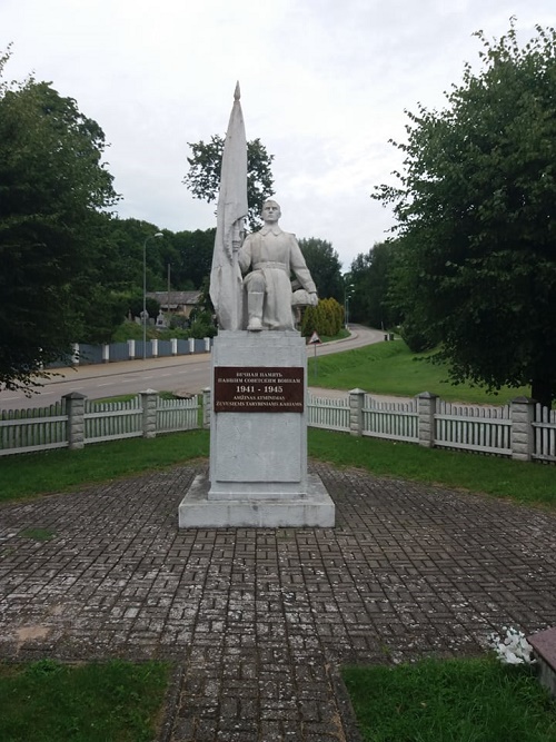 Mass Grave Soviet Soldiers Seredius #3